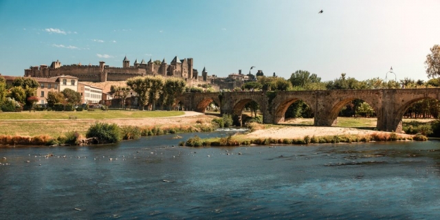 La cité médiévale de Carcassonne vue du pont Neuf